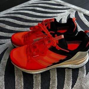 New Adidas Boost + Terrex + Gortex Vibrant Orange and Black ALL WEATHER Shoes